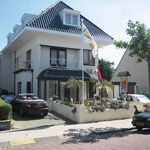 / Tanahlot *** Zandvoort